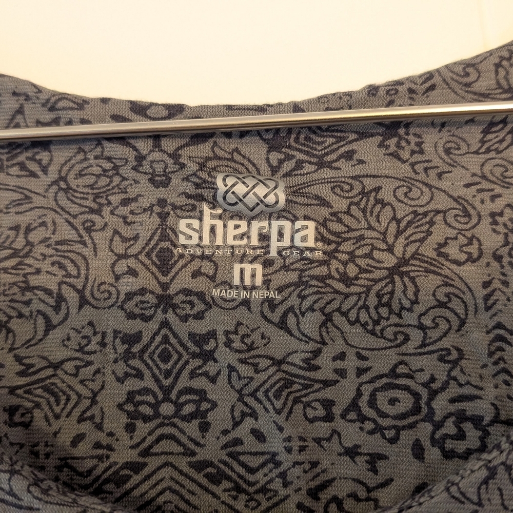 Sherpa Outdoor Printed Gray Tank Top - Picture 2 of 5